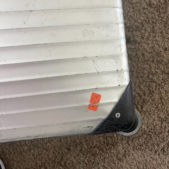 Vintage Rimowa Large Suitcase Two Wheeled Silver Aluminum Trunk‎ Made in Germany - Picture 6 of 16